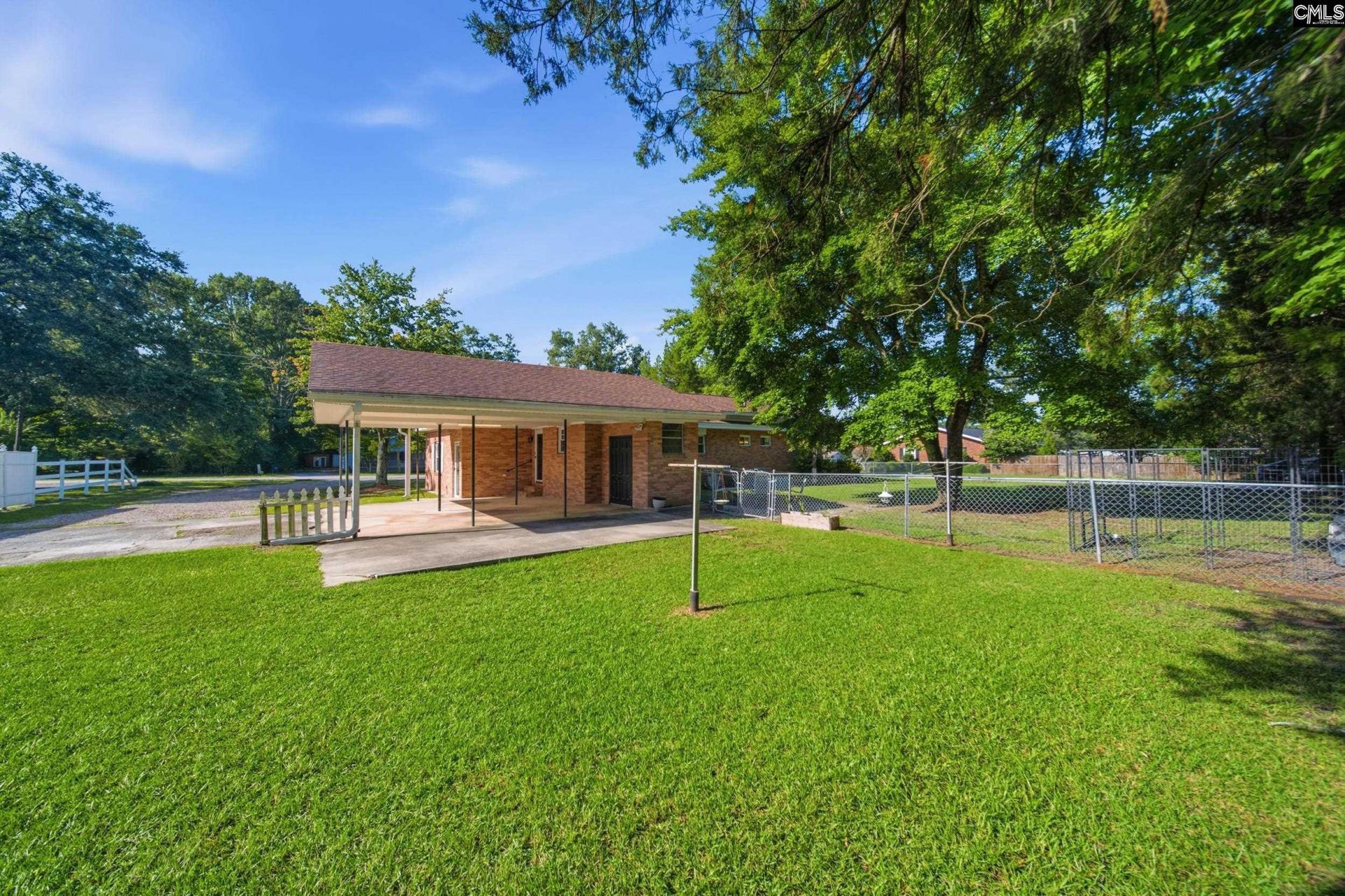 215 Summerland Avenue Photo 39