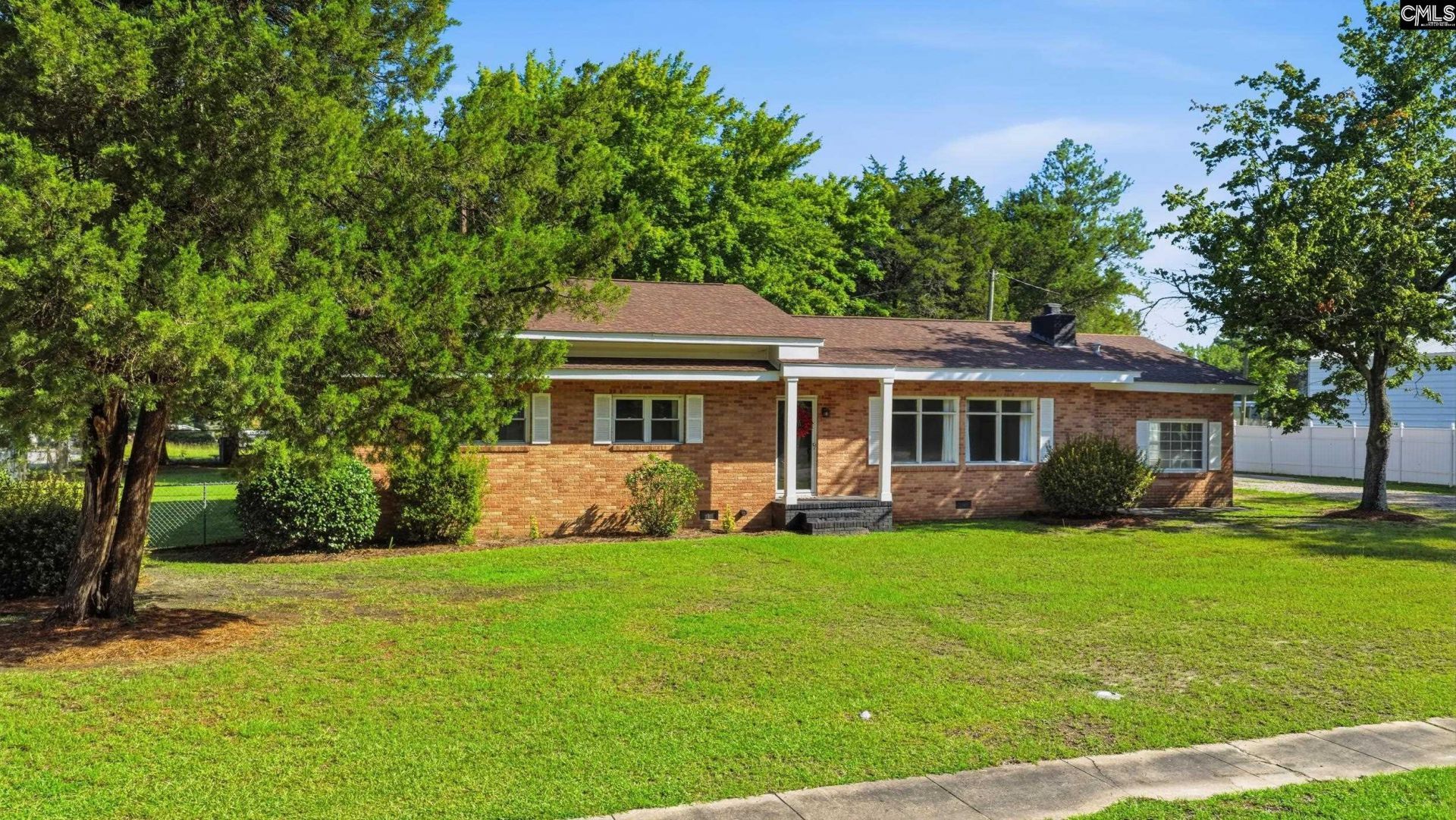 215 Summerland Avenue Photo 44
