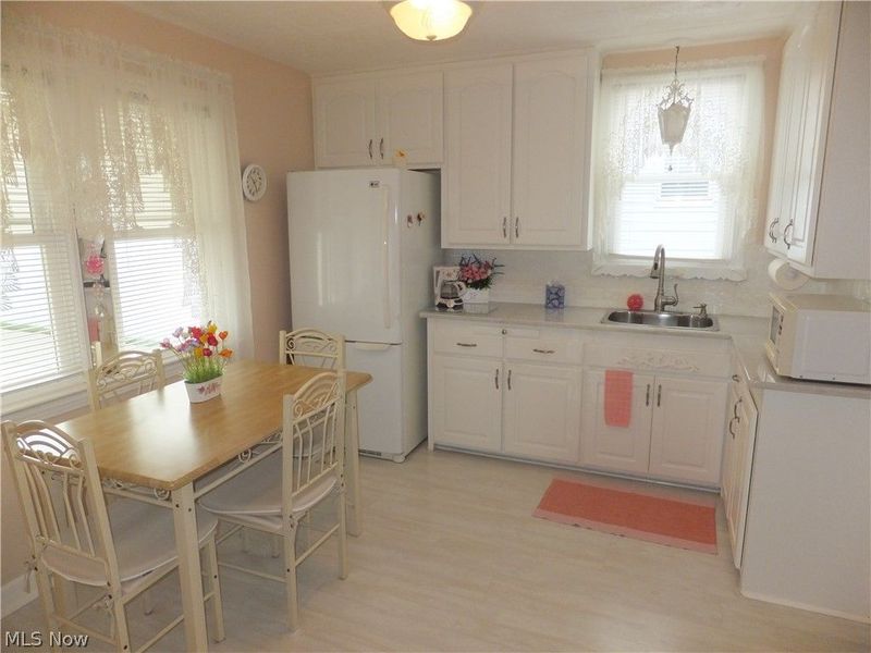6905 Plainfield Avenue, Cleveland, OH 44144 Photo 7