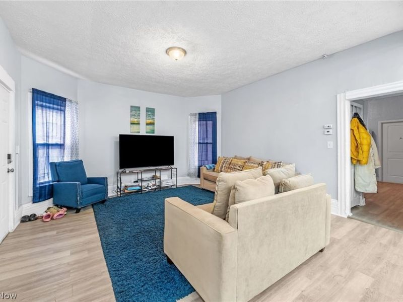 3318 W 30th Street, Cleveland, OH 44109 Photo 8