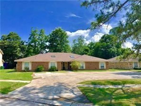 904 ASHEVILLE Drive , Slidell, LA 70458