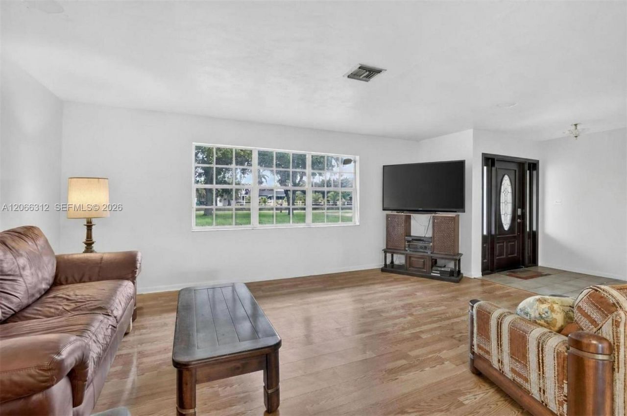 4401 SW 143rd Ave, Miramar, FL 33027 Photo