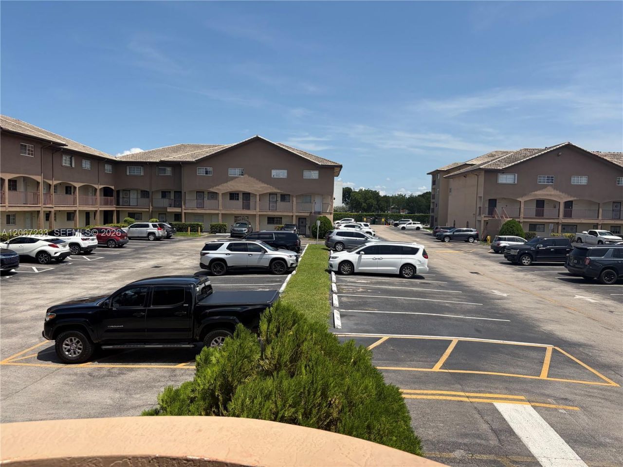 8851 NW 119 St , Unit 5222, Hialeah Gardens, FL 33018 Photo