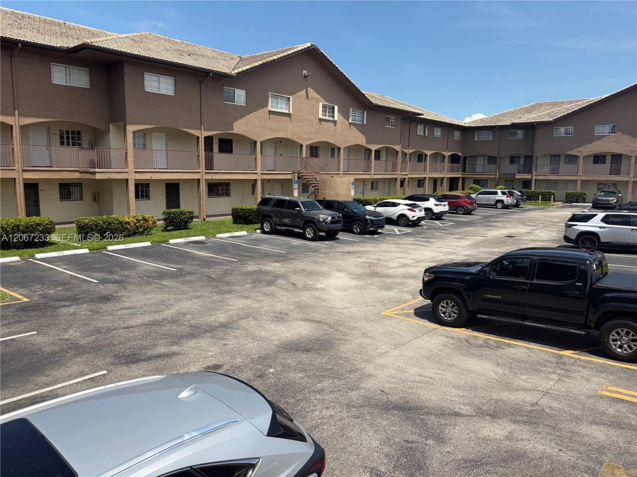 8851 NW 119 St , Unit 5222, Hialeah Gardens, FL 33018 Photo