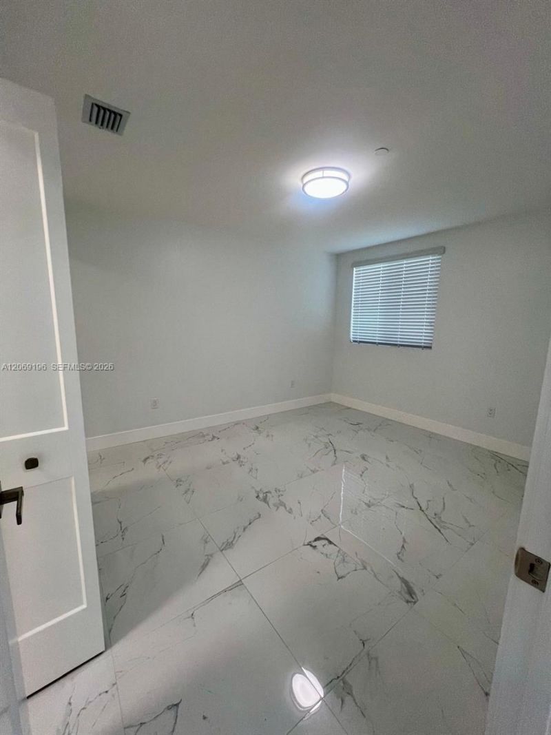1860 NW 19th St, Unit 201, Miami, FL 33125 Photo