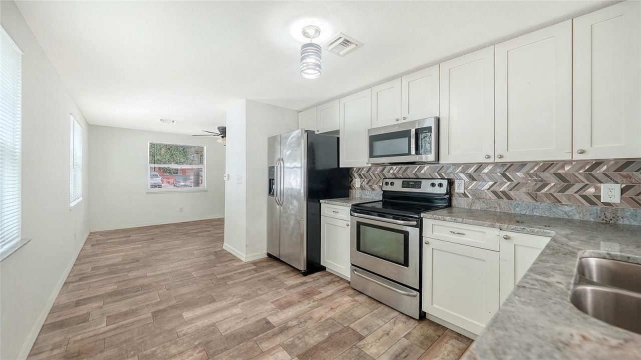 5617 6th Street Court E, Unit A & B, Bradenton, FL 34203 Photo
