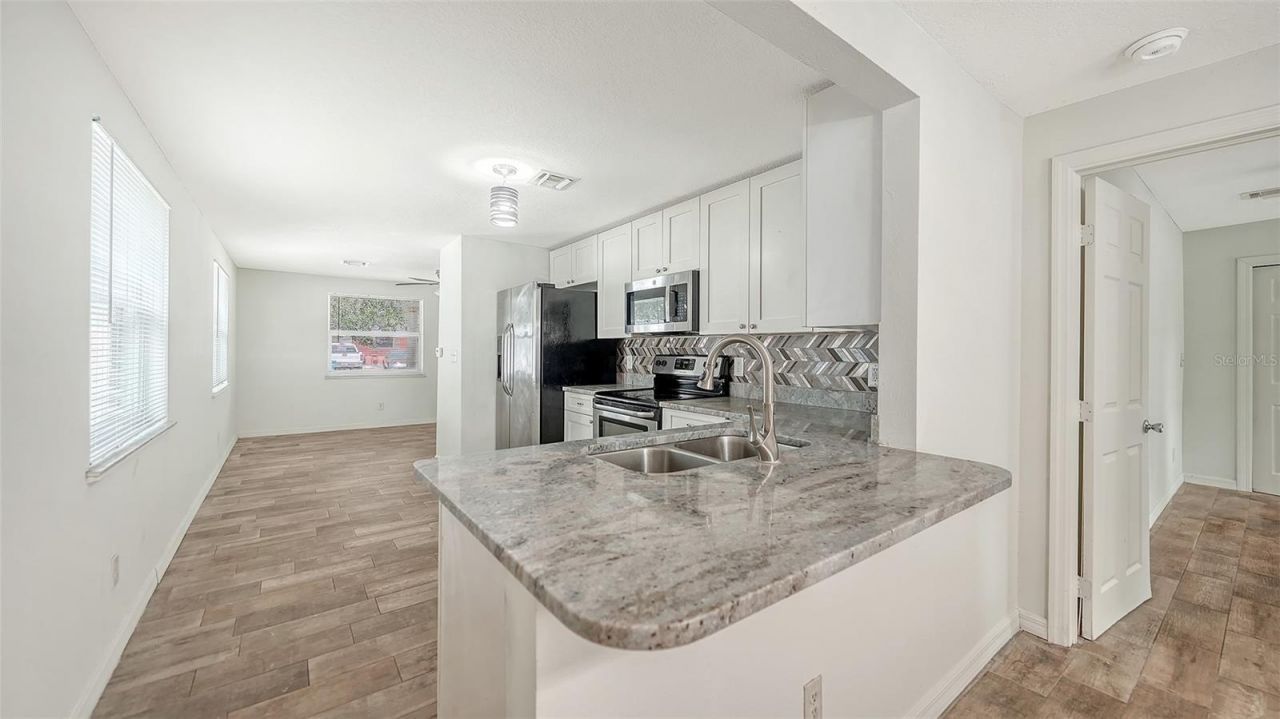 5617 6th Street Court E, Unit A & B, Bradenton, FL 34203 Photo