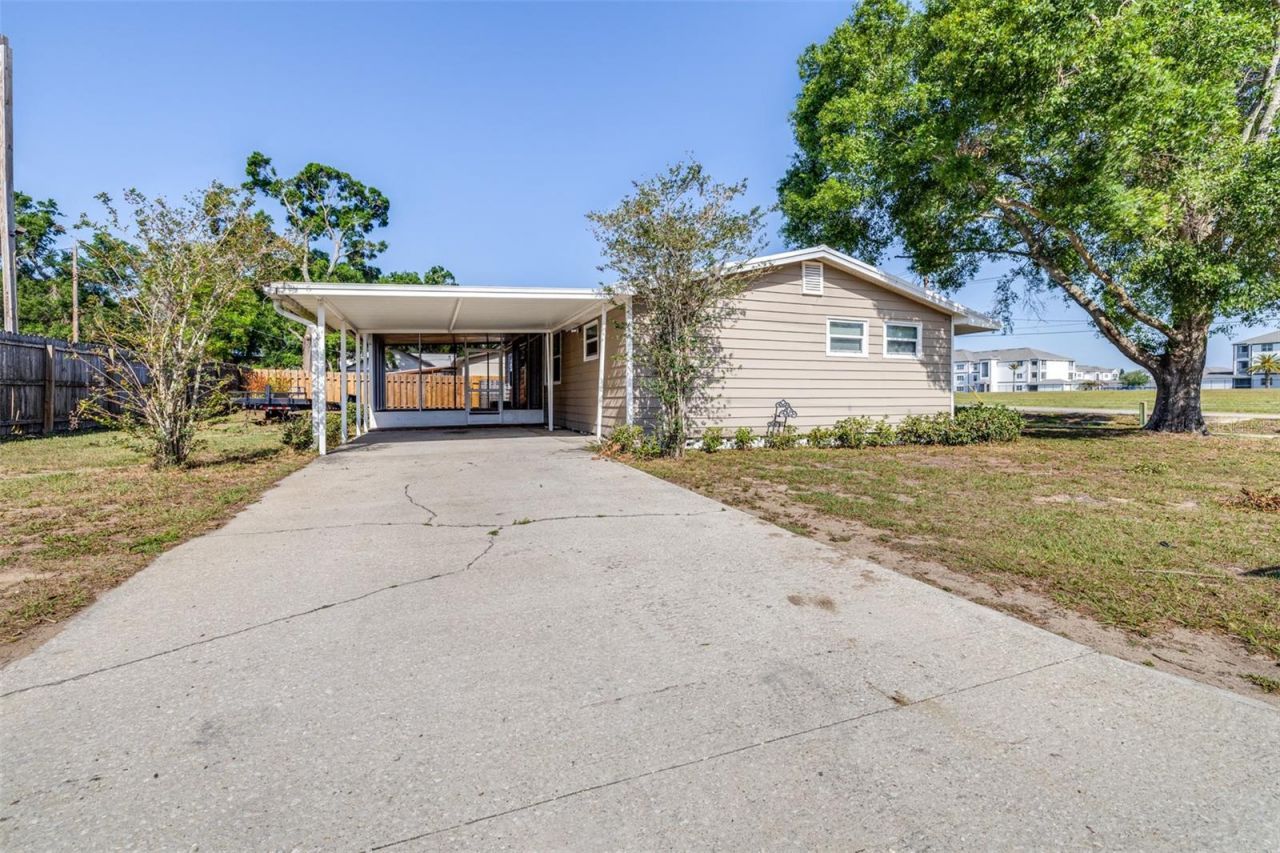 3935 Clubhouse Road , Highland City, FL 33846 Photo