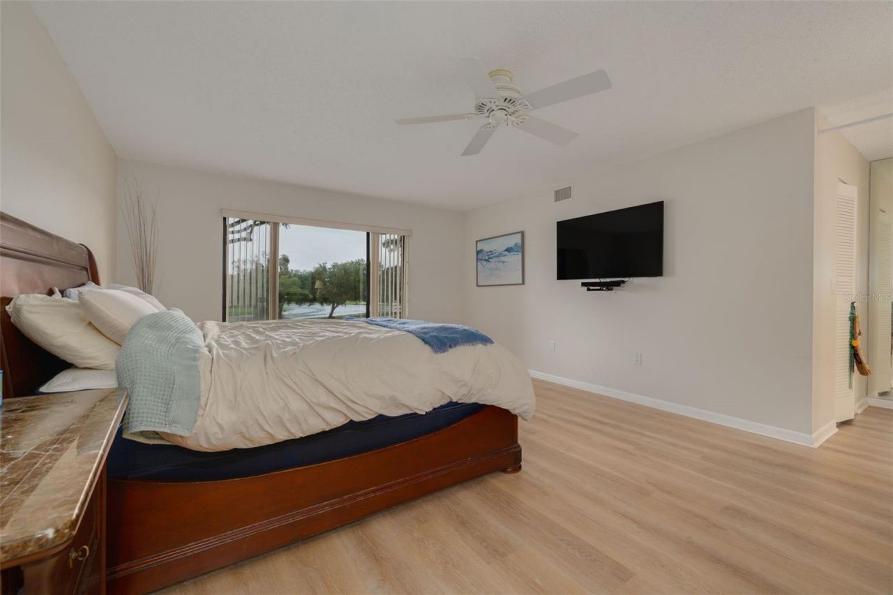 700 Starkey Road, Unit 323, Largo, FL 33771 Photo