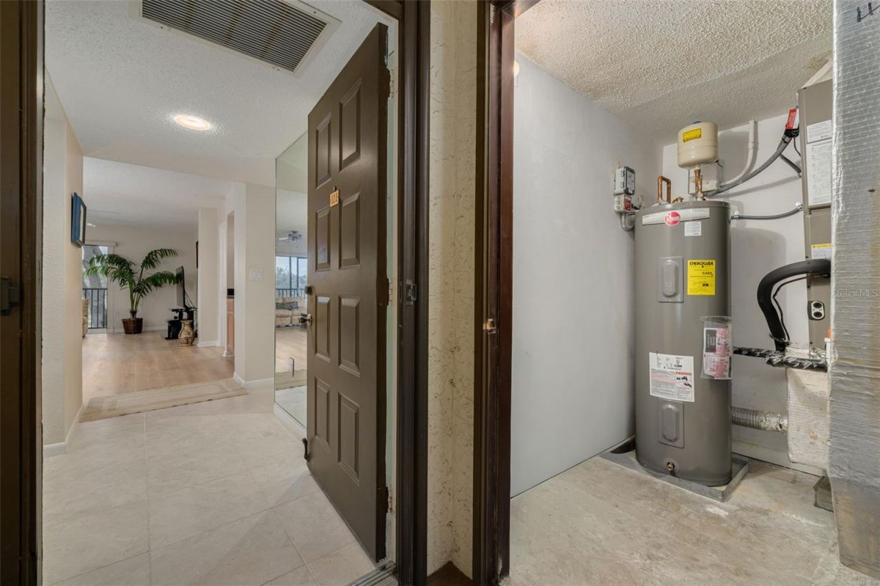 700 Starkey Road, Unit 323, Largo, FL 33771 Photo
