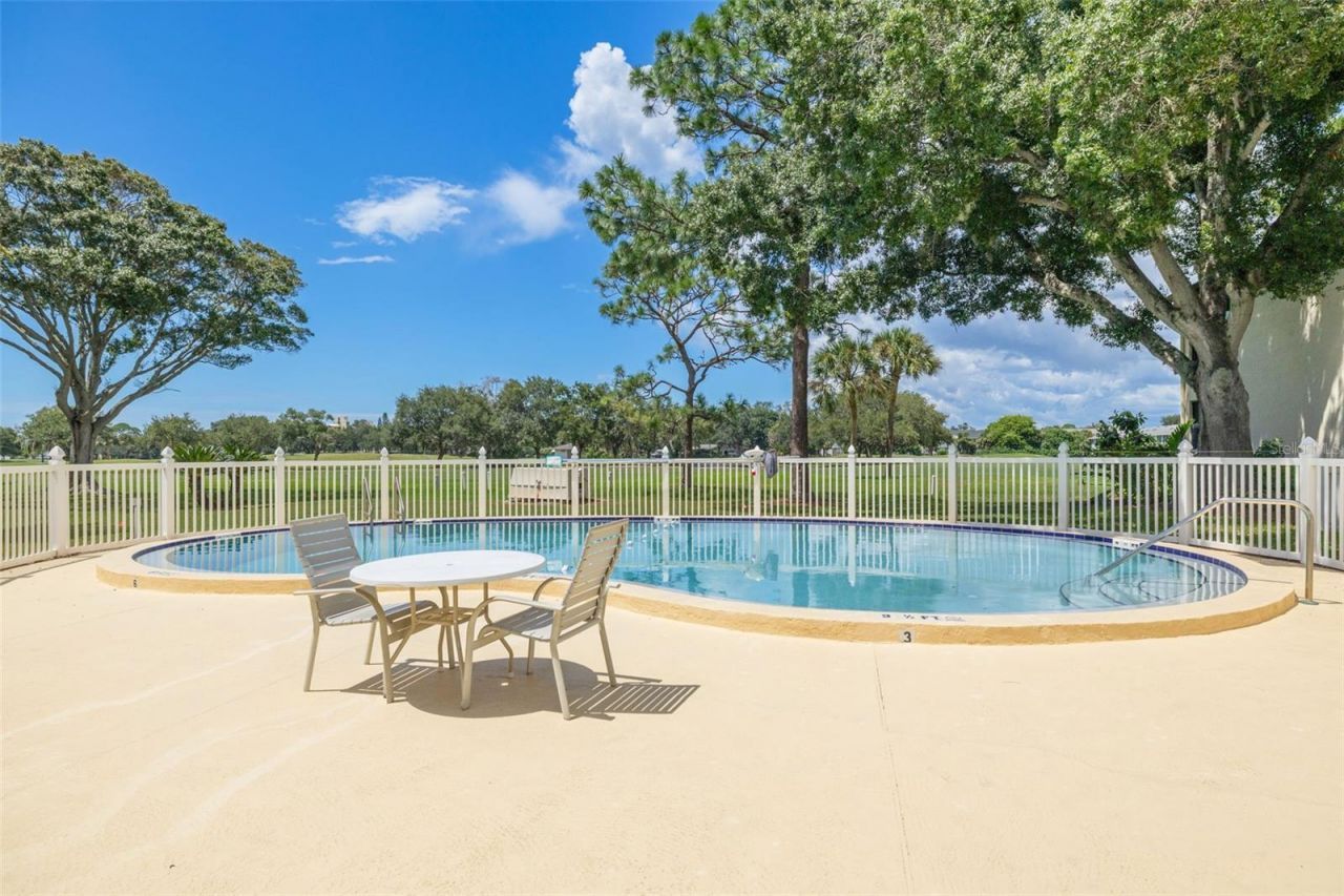 700 Starkey Road, Unit 323, Largo, FL 33771 Photo