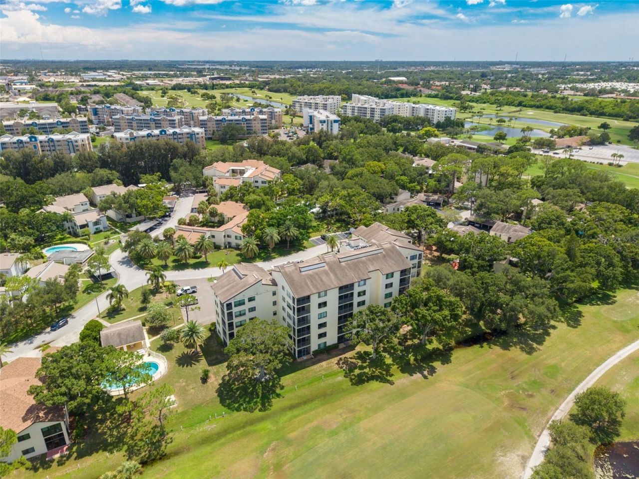 700 Starkey Road, Unit 323, Largo, FL 33771 Photo