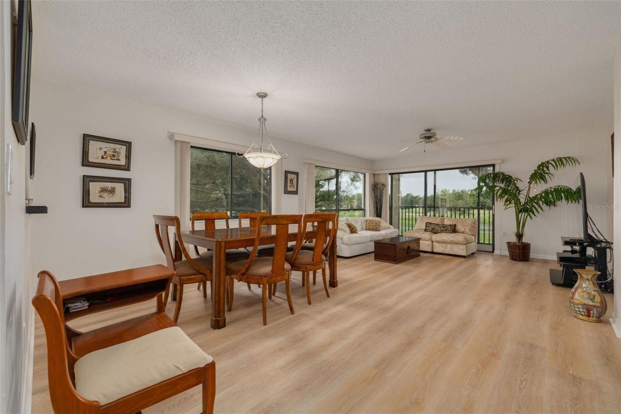 700 Starkey Road, Unit 323, Largo, FL 33771 Photo