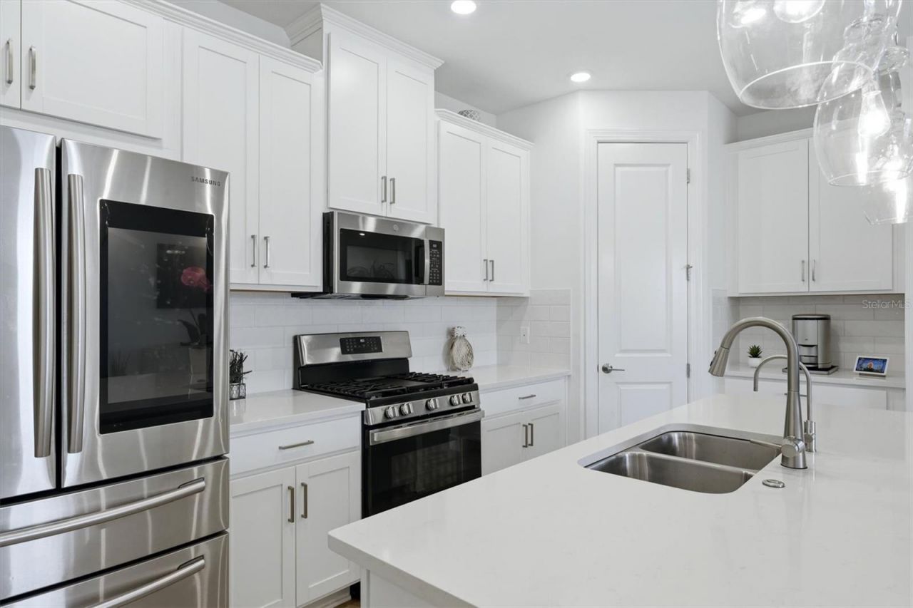 5229 Savino Circle, Palmetto, FL 34221 Photo