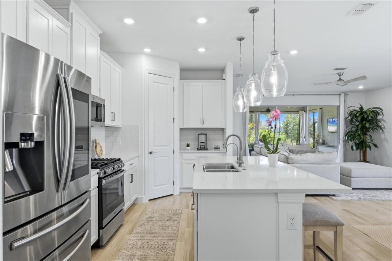 5229 Savino Circle, Palmetto, FL 34221 Photo