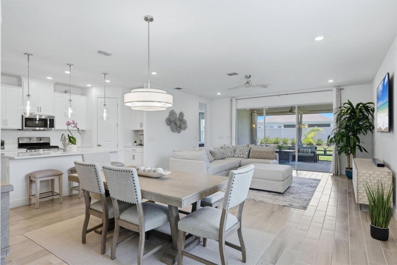 5229 Savino Circle, Palmetto, FL 34221 Photo