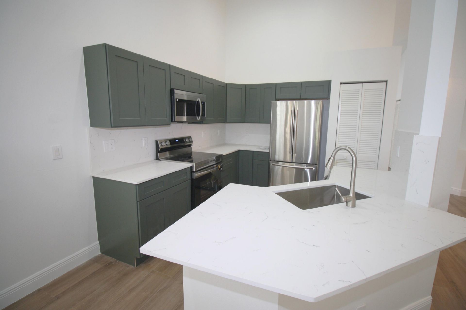 853 Sand Creek Circle, Weston, FL 33327 Photo