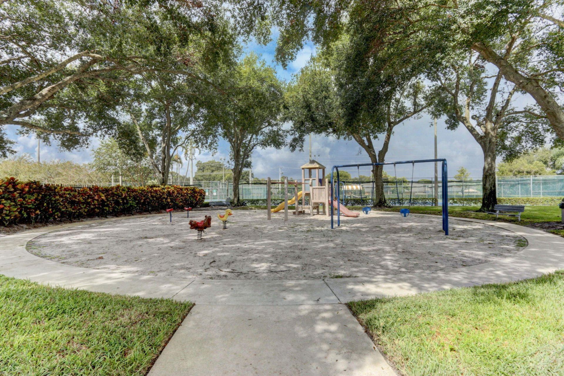 5107 51st Way, West Palm Beach, FL 33409 Photo