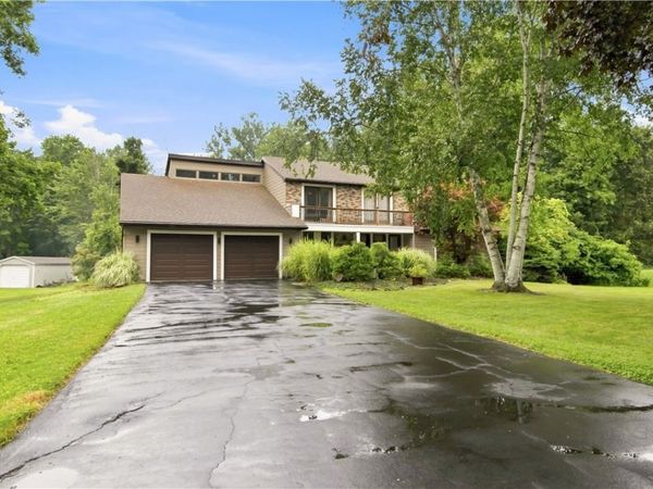 135 Ridgeway Estates , Rochester, NY 14626