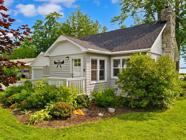 6505 U.S. 23, Ossineke, MI 49766