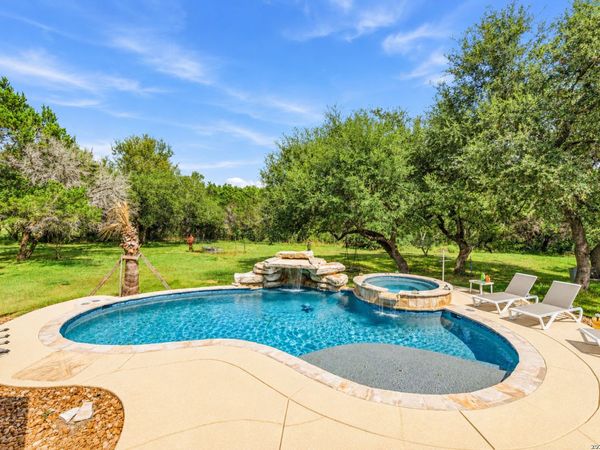 859 INDIGO RUN DR, Bulverde, TX 78163