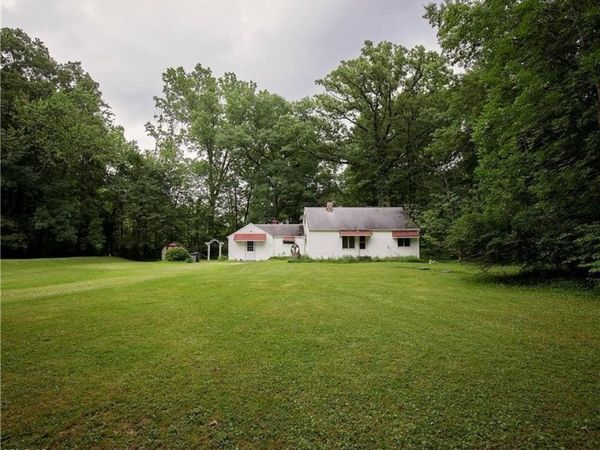 14915 Marks Road, Strongsville, OH 44149