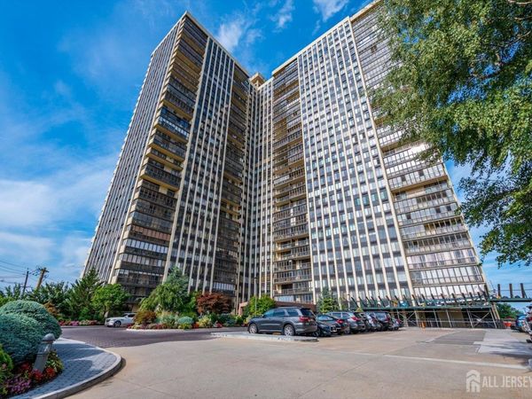 300 Winston Drive, Cliffside Park, NJ 07010