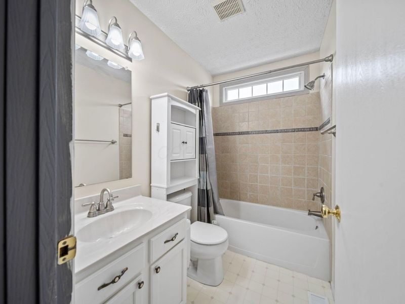 1210 Mill Park Drive , Marysville, OH 43040 Photo 28
