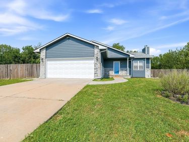 709 S Goebel, Wichita, KS 67207