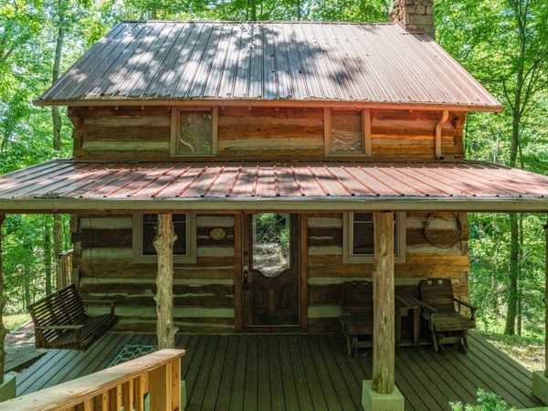 557 Barton Shockley Road , Scottsville, KY 42164