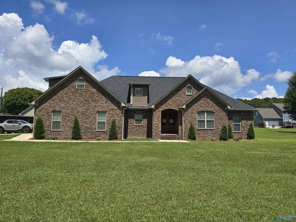 18 Hickory Road, Ragland, AL 35131