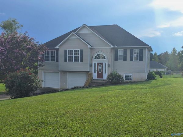 2420 Cedar Ridge Circle, Hokes Bluff, AL 35903