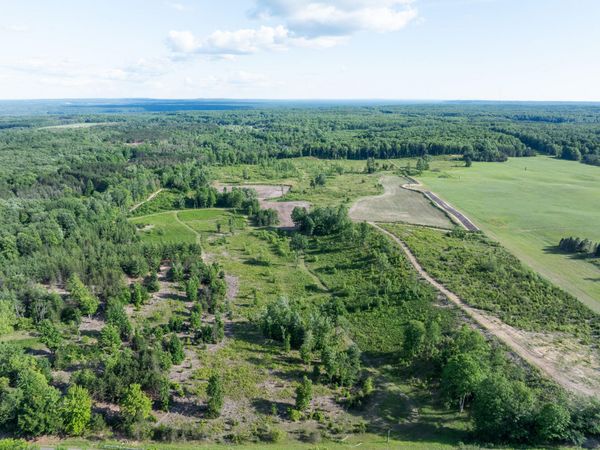 11500 W 14 Road, Mesick, MI 49668