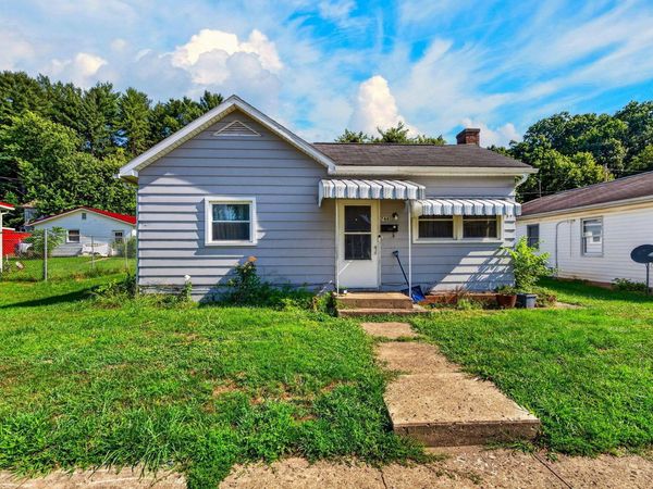 744 3rd Street , Logan, OH 43138