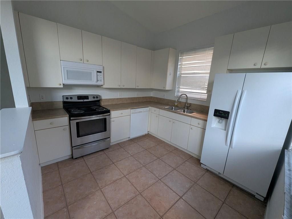 6243 Arlington Way, Fort Pierce, FL 34951 Photo