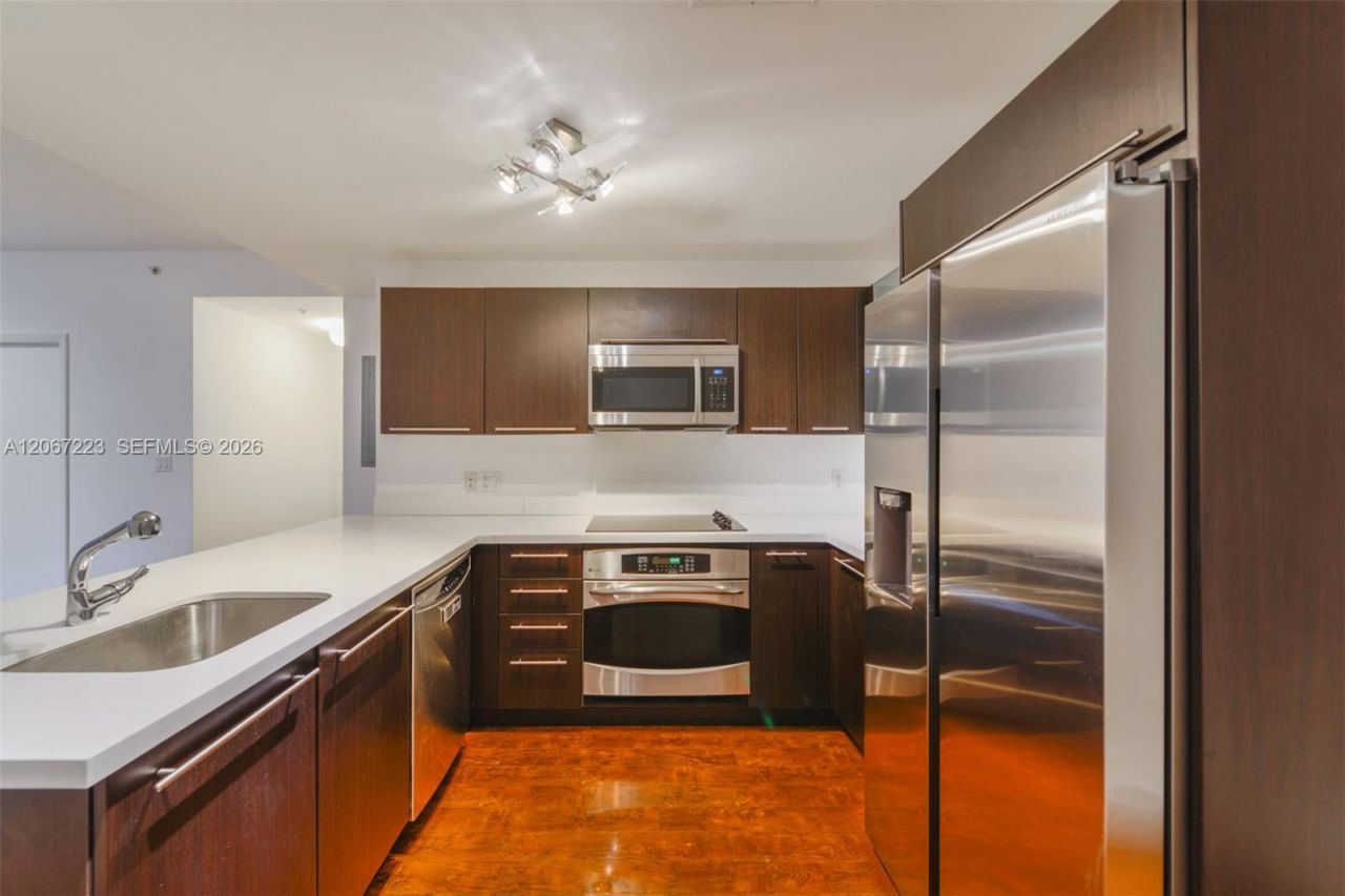 90 SW 3rd St , Unit 2501, Miami, FL 33130 Photo