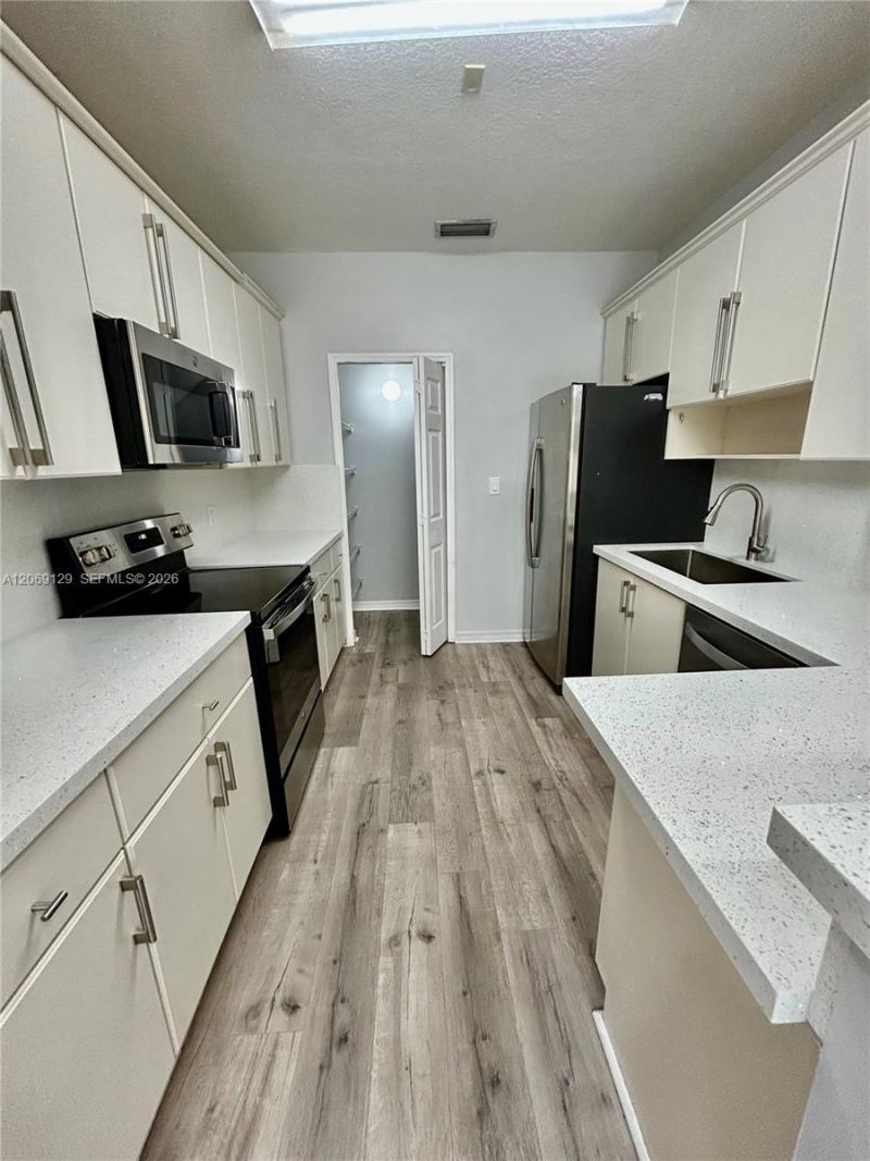607 NE 35th Ave , Unit 607, Homestead, FL 33033 Photo