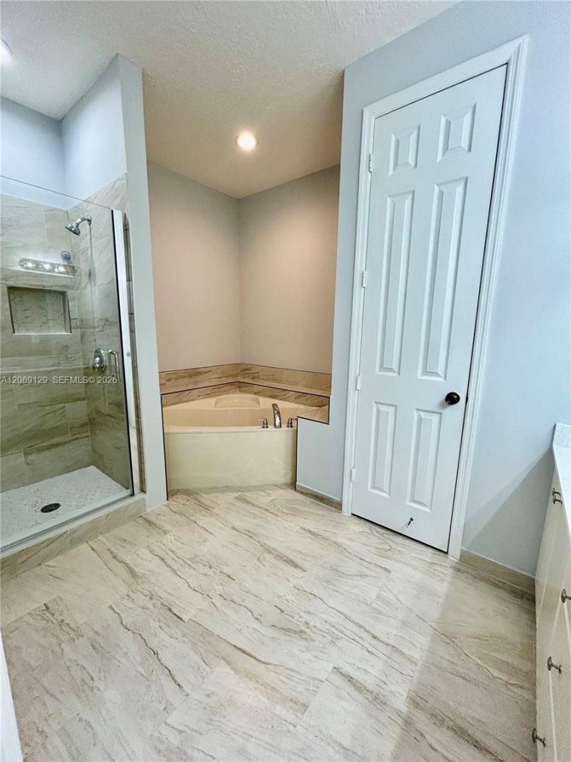 607 NE 35th Ave , Unit 607, Homestead, FL 33033 Photo