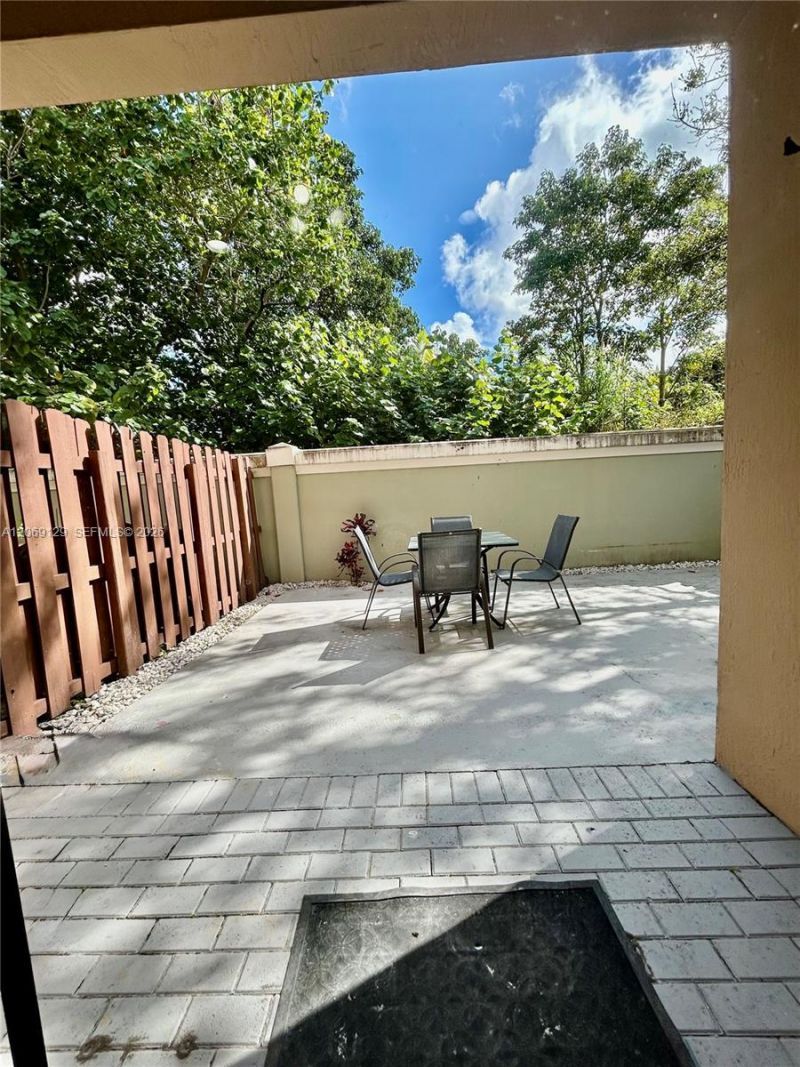 607 NE 35th Ave , Unit 607, Homestead, FL 33033 Photo