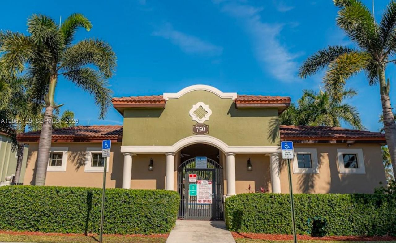 607 NE 35th Ave , Unit 607, Homestead, FL 33033 Photo