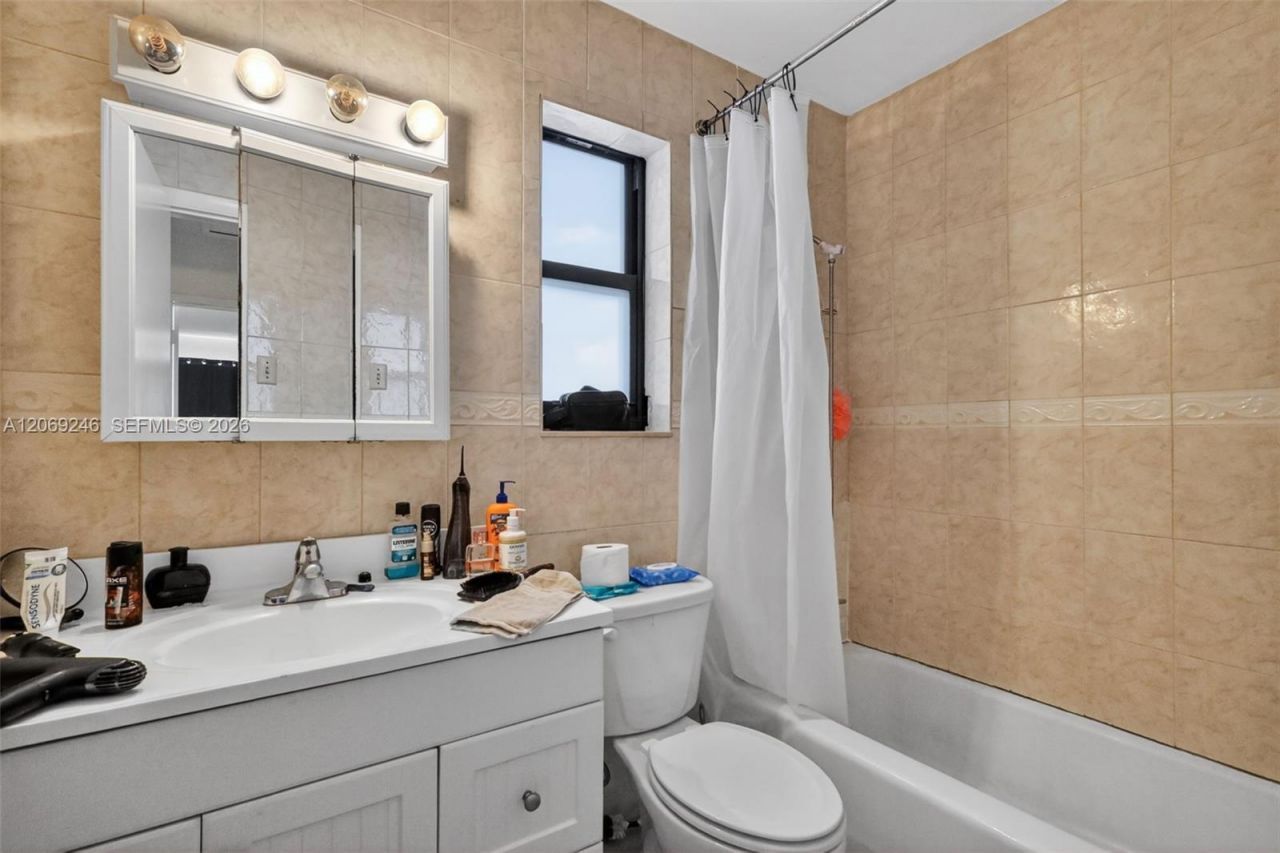 5816 Cleveland St, Unit 2, Hollywood, FL 33021 Photo
