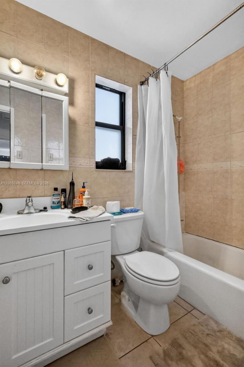 5816 Cleveland St, Unit 2, Hollywood, FL 33021 Photo