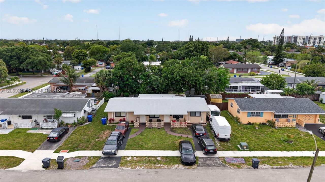 5816 Cleveland St, Unit 2, Hollywood, FL 33021 Photo