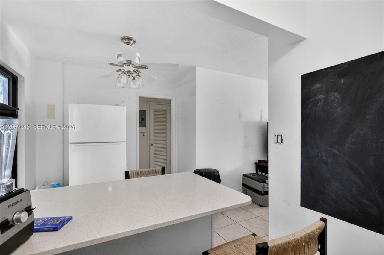 5816 Cleveland St, Unit 2, Hollywood, FL 33021 Photo