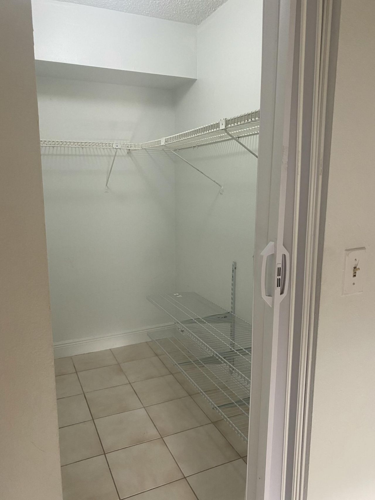 8185 NW 7th Street, Unit 103, Miami, FL 33126 Photo