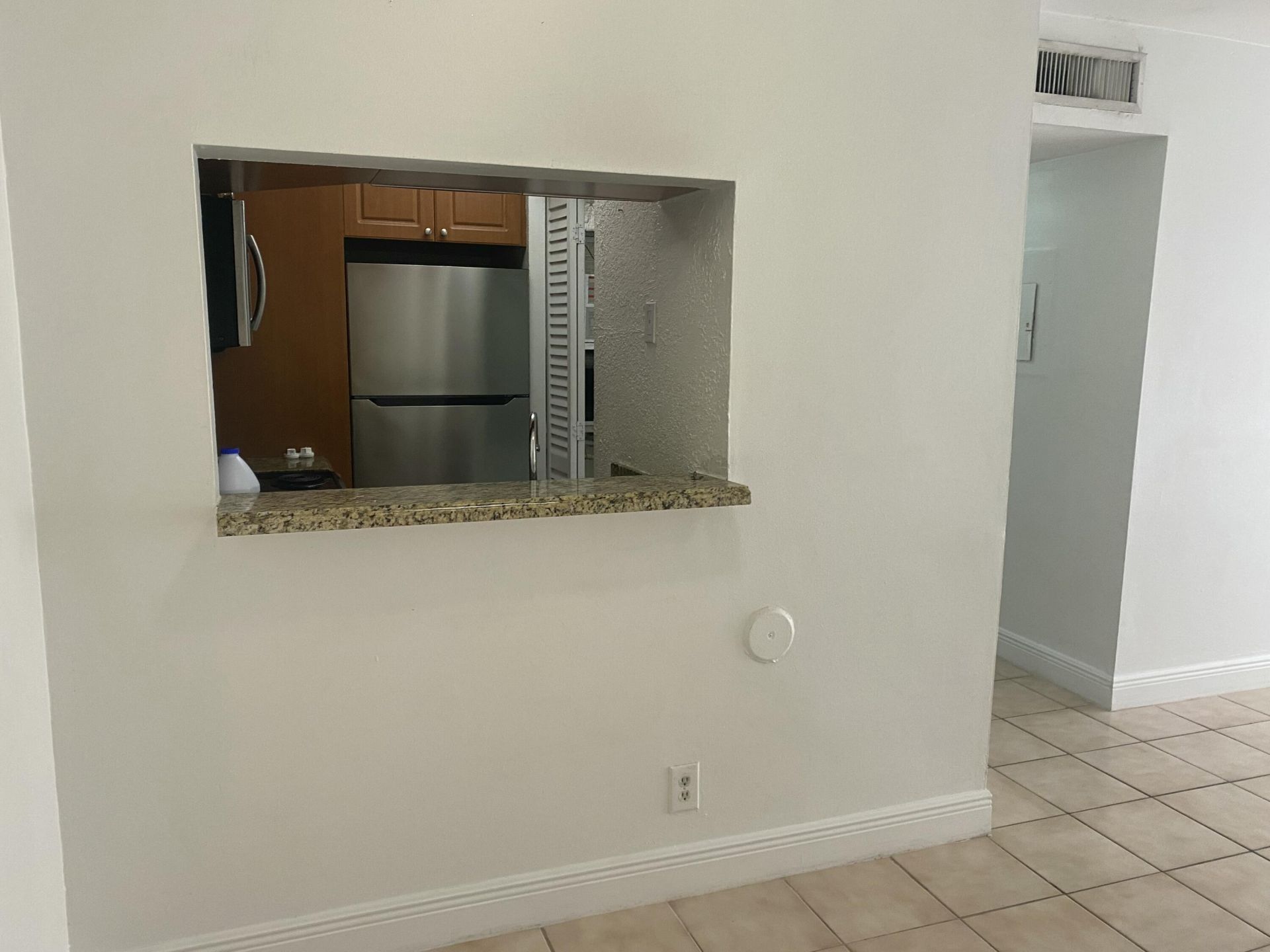 8185 NW 7th Street, Unit 103, Miami, FL 33126 Photo
