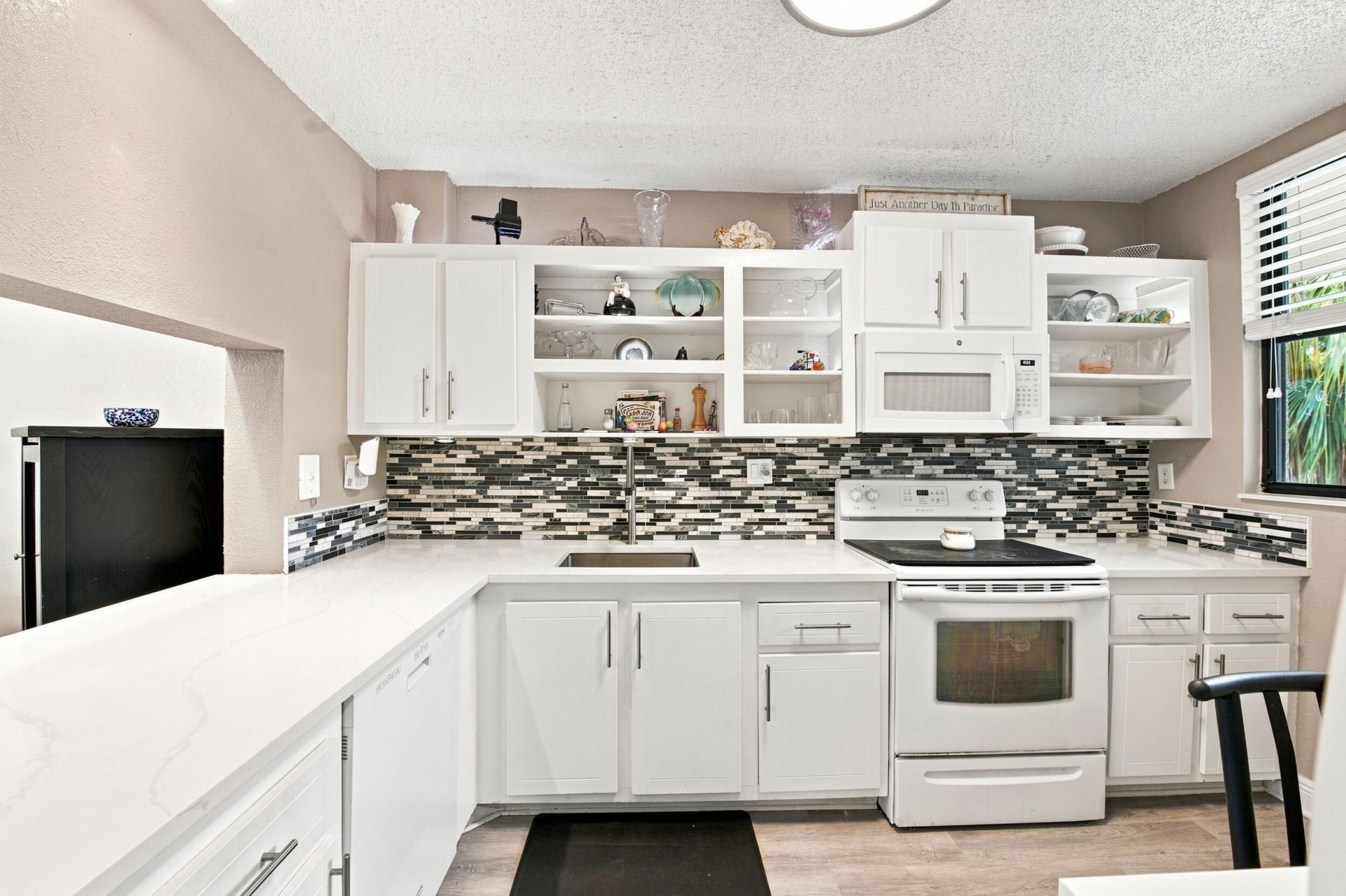8409 Forest Hills Drive, Unit 206, Coral Springs, FL 33065 Photo