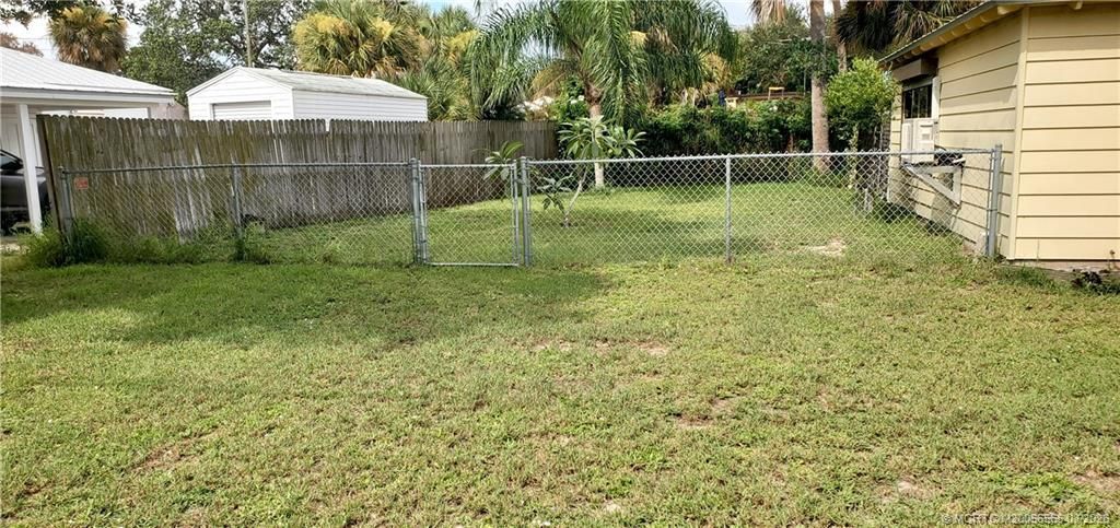 2310 NE Park Street, Jensen Beach, FL 34957 Photo
