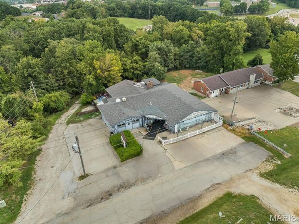1436 Southridge Drive, Jefferson City, MO 65109