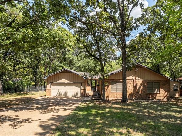 2105 Lakeview Drive, Mabank, TX 75156